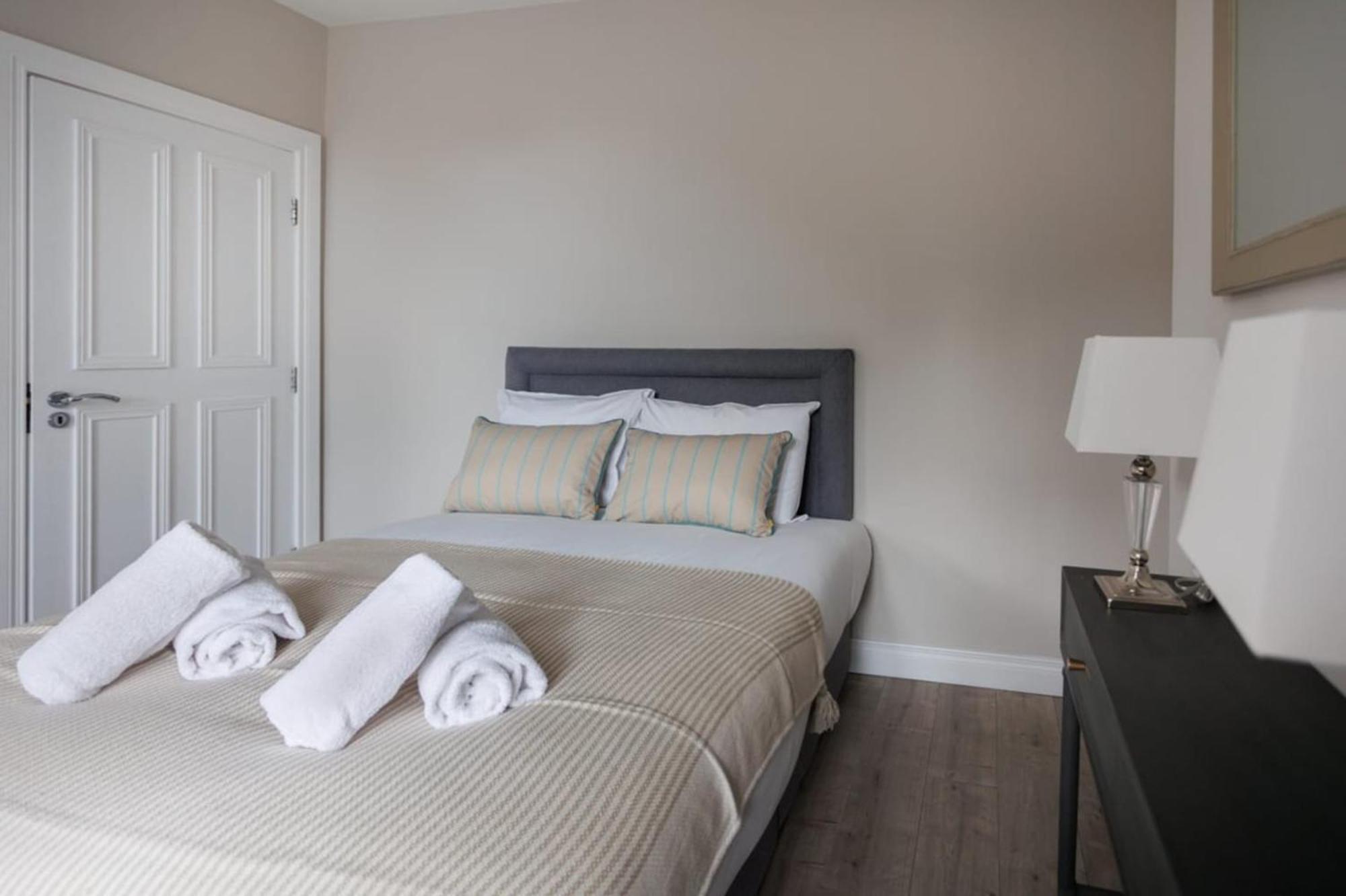 Chic Studio Apartment Central Belfast Sleeps 2. Екстер'єр фото